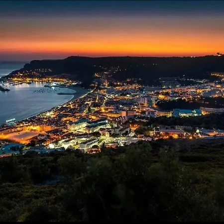 Axenic Retreat - Panoramic Ocean View, Sleeps 4, Ensuite Bathroom, New Redesign Sesimbra Exterior foto